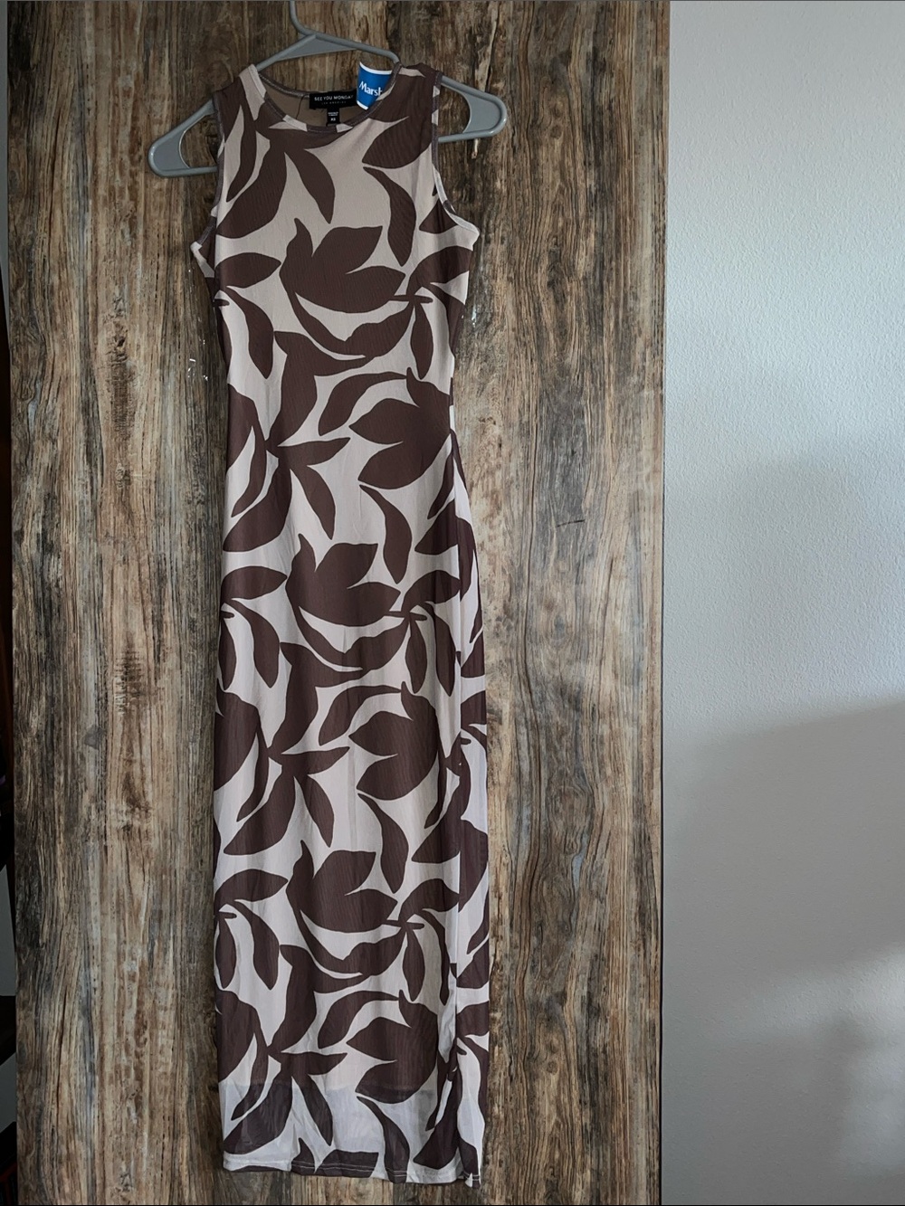 Sleeveless Brown Leaf Print Maxi Dress